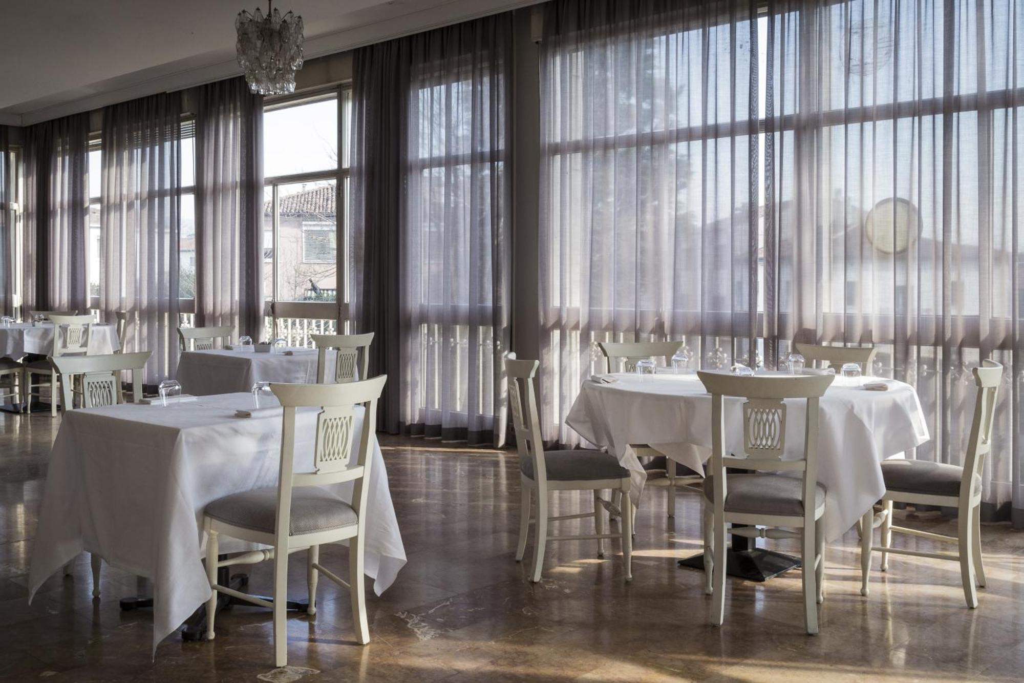 Hotel Beatrice Este Bagian luar foto